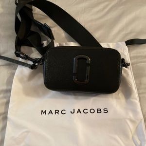 Marc Jacobs black Snapshot bag